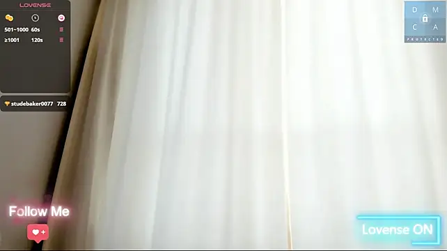 Show modela MinaDiamondd na web-kameri