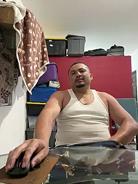 Benjacabo's Live XXX Chat