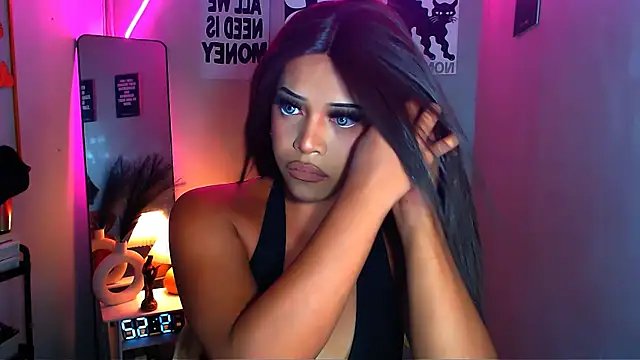Lustful_Akira Pertunjukan Webcam