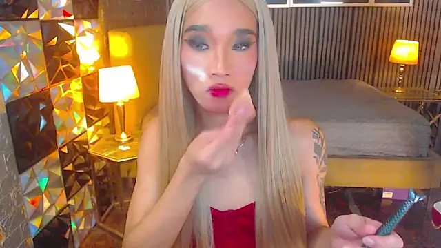 lhexiecollins' Webcam Show