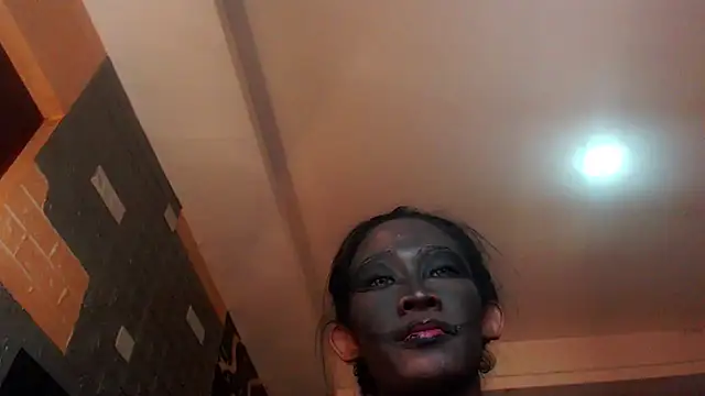 lhexiecollins' Webcam Show