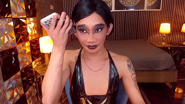 lhexiecollins' Webcam Show