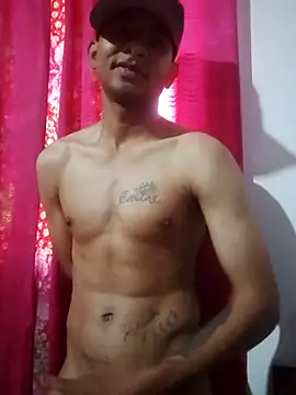 Show modela averth na web-kameri