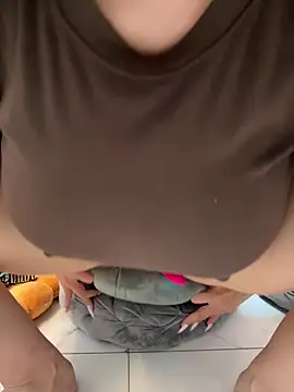 Show de Maly_Nya na webcam