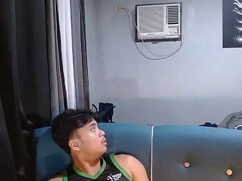 urbigcock_andrie 网络视讯表演