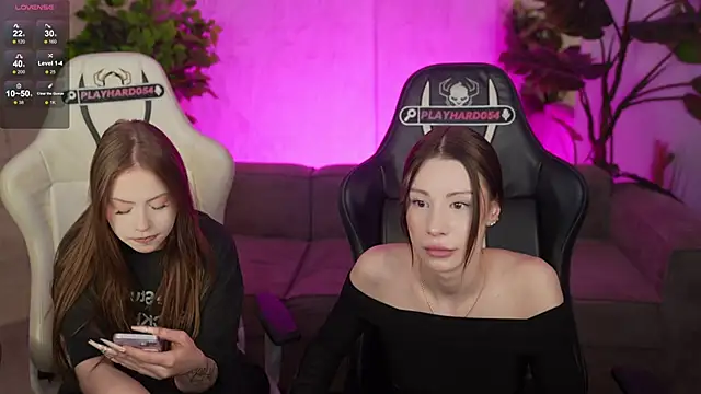 Chat XXX en directo de Selena_Glow