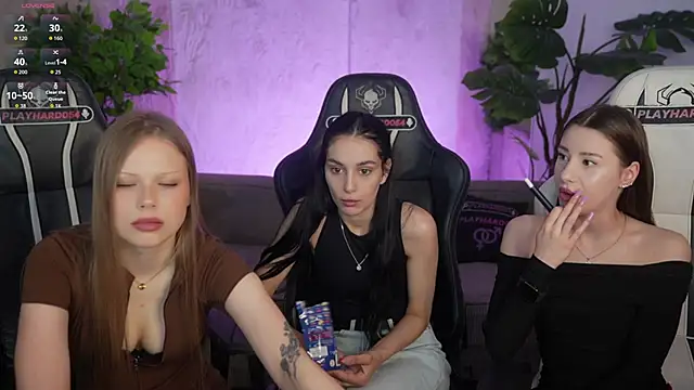 Selena_Glow Webcam show