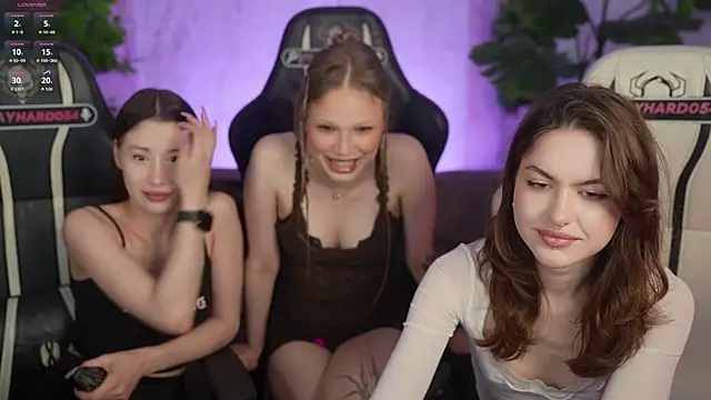 Selena_Glow Chat XXX live