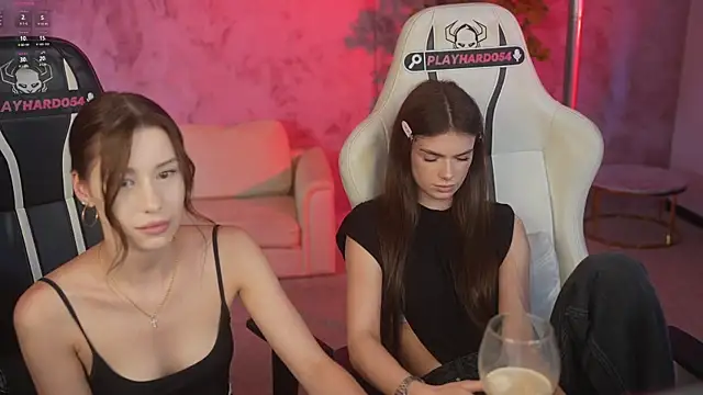 Chat XXX en directo de Selena_Glow