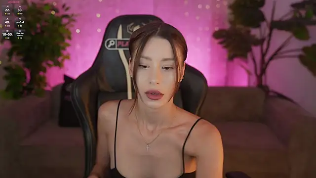 Chat XXX en directo de Selena_Glow