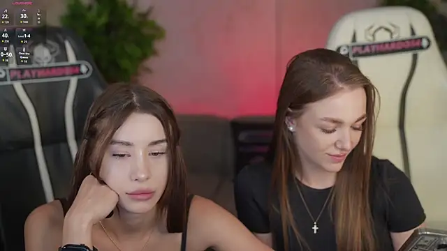 Selena_Glow Adlı Modelin Web Kamerası Şovu