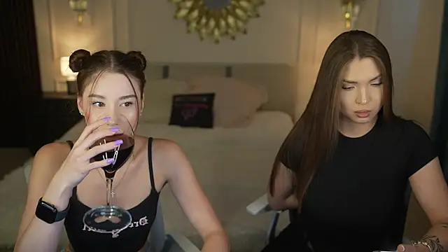 Selena_Glown Webbikameraesitys