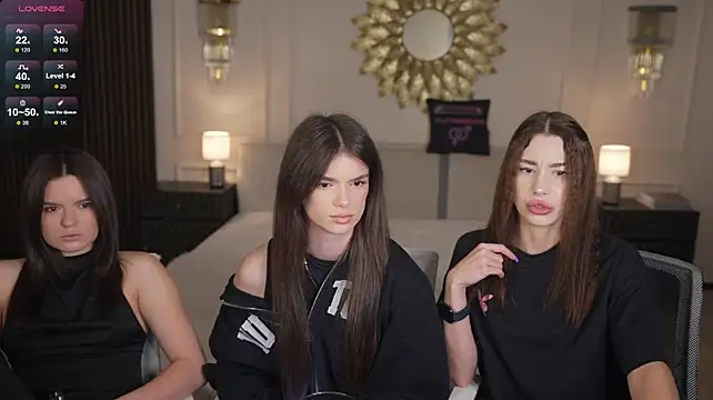 Selena_Glow Webcam show