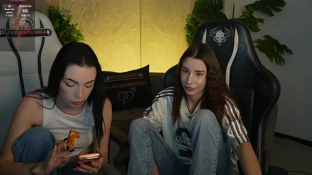 Selena_Glow: вебкам-шоу