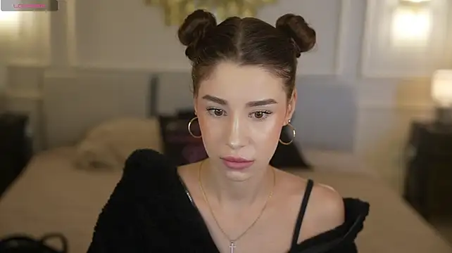 Selena_Glow Webcam show