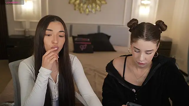 הופעת וובקאם של Selena_Glow