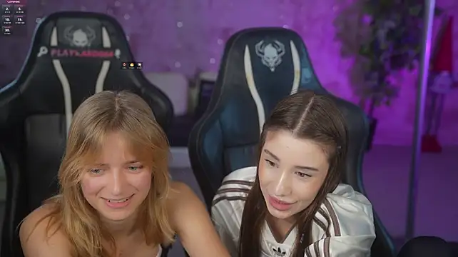 Selena_Glow's Webcam Show