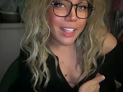 Webkamerová show caligirlnikita