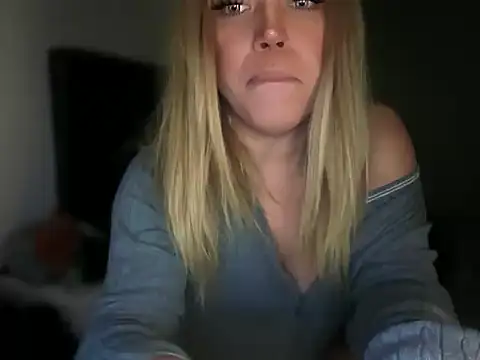 caligirlnikita's Webcam Show