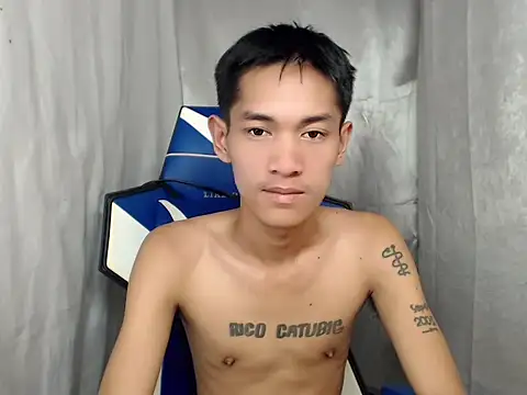 riks_tyler Show Webcam