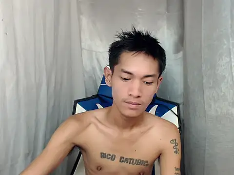 riks_tylerのウェブカメラショー