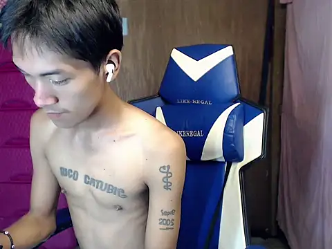 riks_tyler Pertunjukan Webcam
