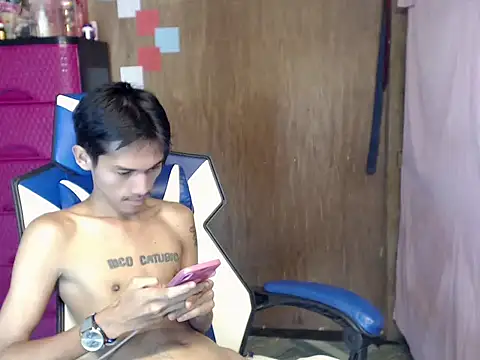 riks_tyler Show Webcam