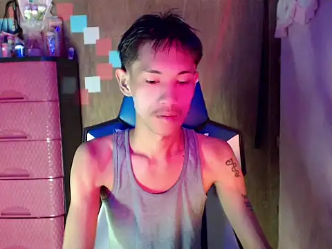 riks_tyler Pertunjukan Webcam