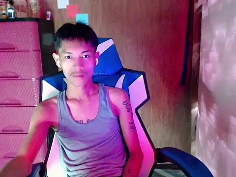 riks_tyler Webcamshow