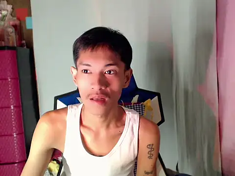 riks_tyler Pertunjukan Webcam
