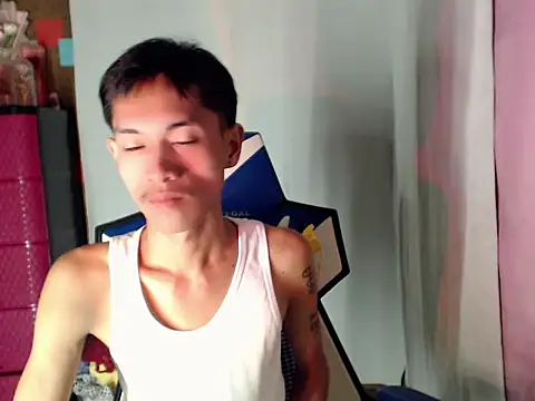 riks_tyler Pertunjukan Webcam