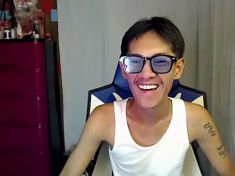 riks_tyler Pertunjukan Webcam