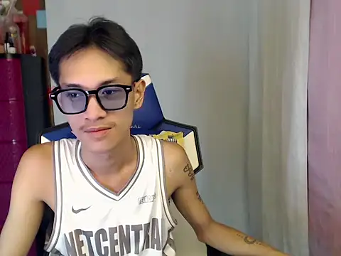 riks_tyler Pertunjukan Webcam