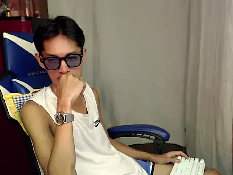 riks_tyler Pertunjukan Webcam