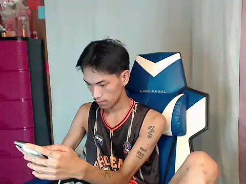 riks_tyler Pertunjukan Webcam