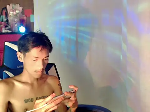 riks_tyler Pertunjukan Webcam