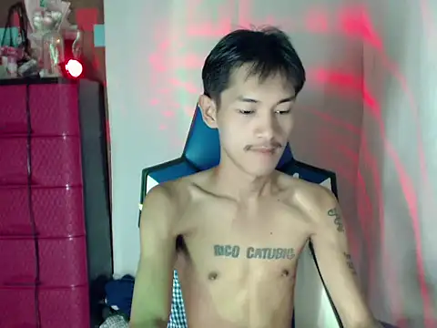 riks_tyler Pertunjukan Webcam