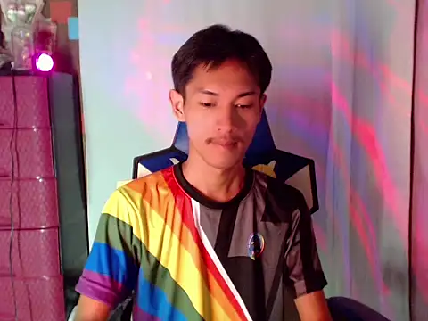 riks_tyler Pertunjukan Webcam