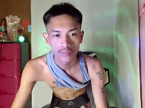 riks_tyler Pertunjukan Webcam