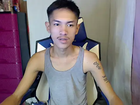 Pertunjukan Kamera Web riks_tyler