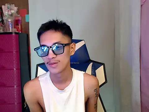 riks_tyler – webcam-show