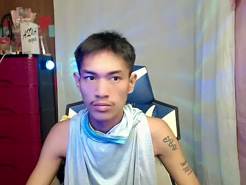 riks_tylerのウェブカメラショー