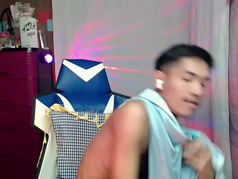 riks_tyler Pertunjukan Webcam