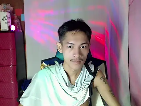 riks_tyler Pertunjukan Webcam
