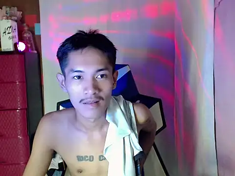 riks_tyler Pertunjukan Webcam