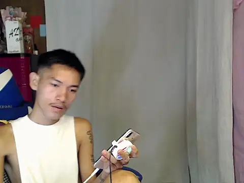 riks_tyler Pertunjukan Webcam