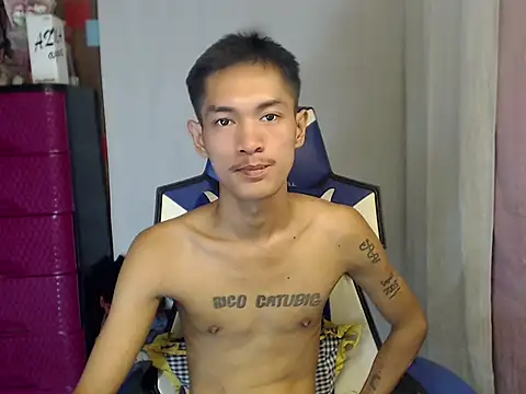 riks_tyler Pertunjukan Webcam