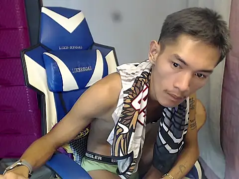 riks_tyler Pertunjukan Webcam