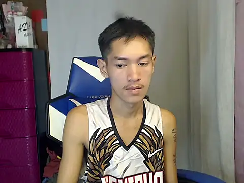 riks_tyler Pertunjukan Webcam