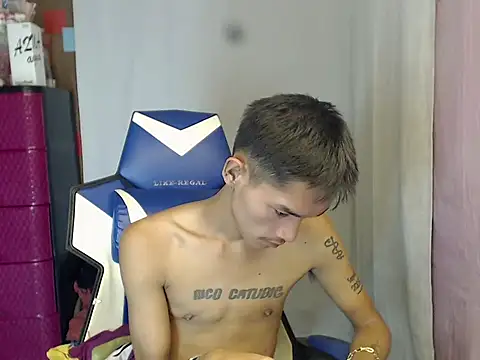 riks_tyler Pertunjukan Webcam